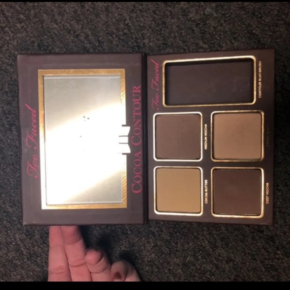 Too Faced Cocoa Contour Palette Medium to Deep - Picture 3 of 4